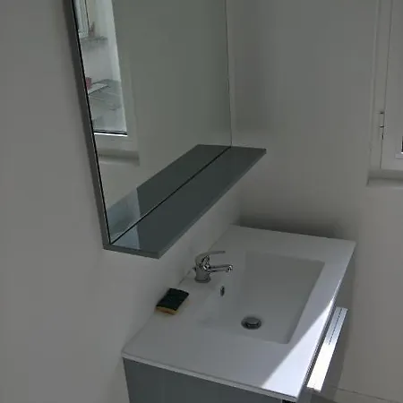 T4 Centre Apartment Lourdes