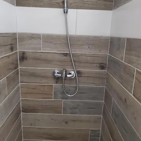 T4 Centre Apartment